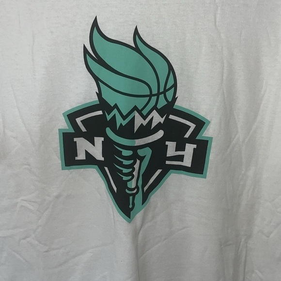 TITLE CHAMPS!!! NY Liberty WBNA TShirt - Picture 2 of 7